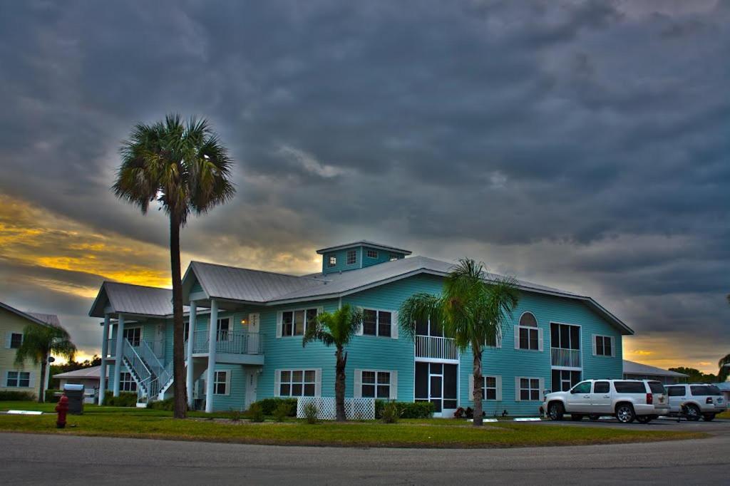 Roland Martin Marina/Resort Clewiston Exterior photo